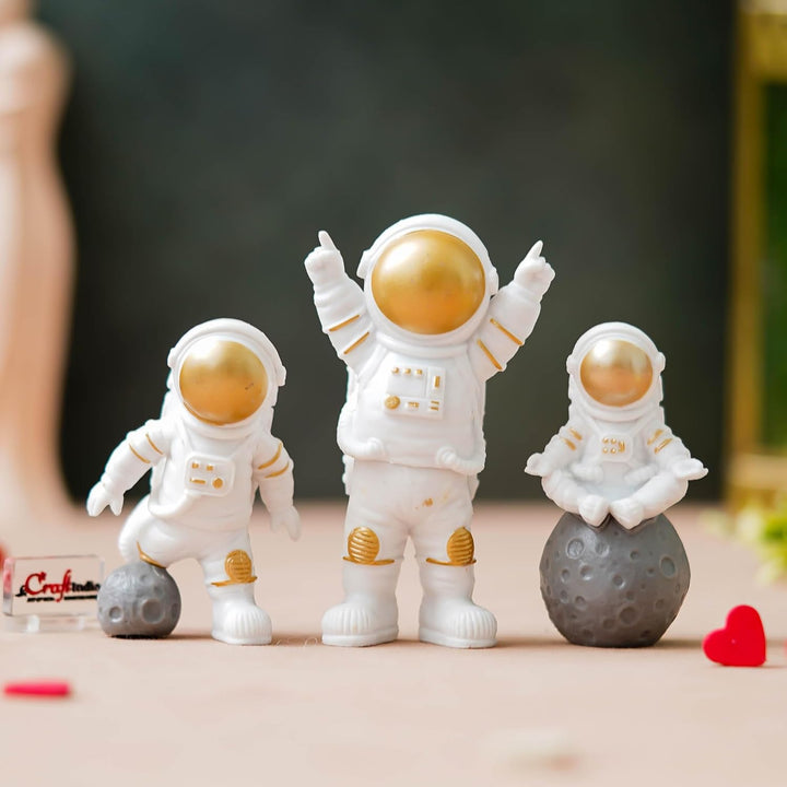 Astronaut Showpieces Spaceman Statue Sculpture